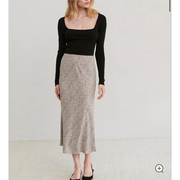 Jenni Kayne Dresses & Skirts - JENNI KAYNE Leopard Slip Skirt Size XS Midi Minimalist Capsule Wardrobe